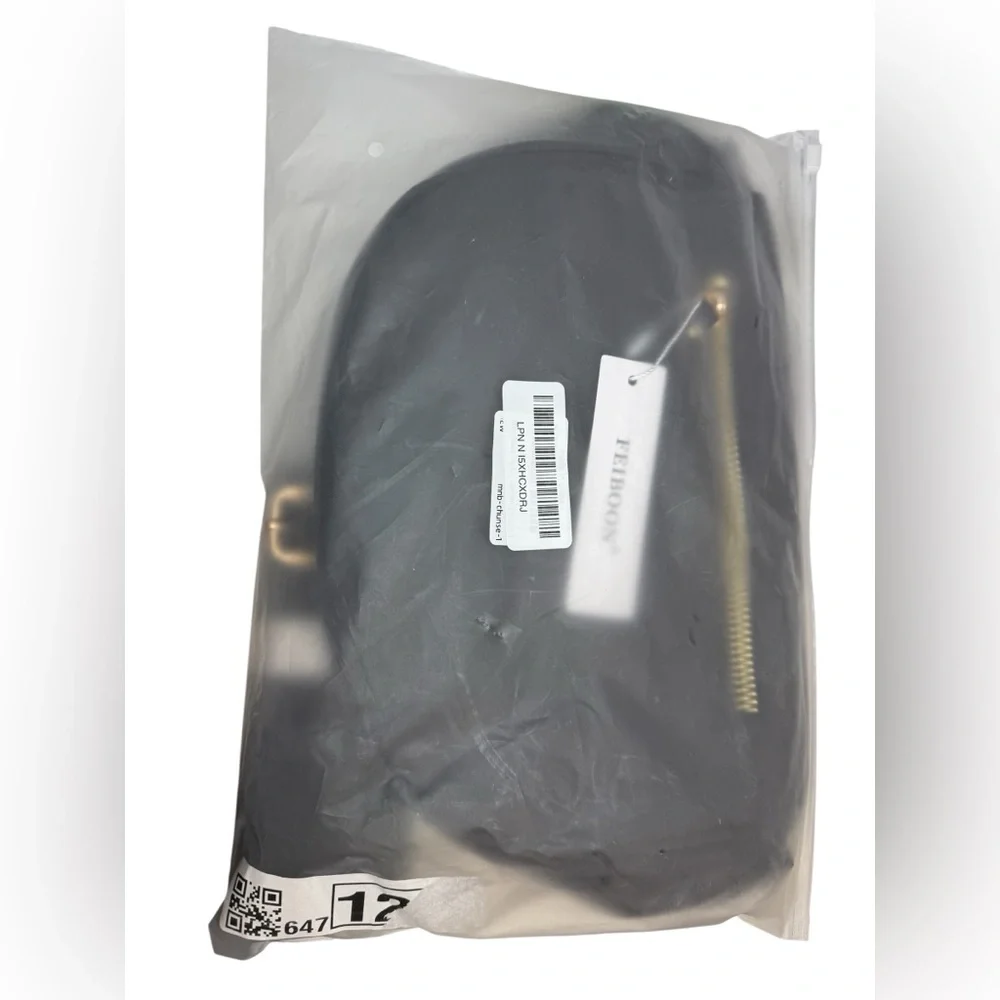 ✨🖤Black Bum Bag Crossbody Sling Bag - Wide Strap 🖤✨ NWT - Picture 7 of 7